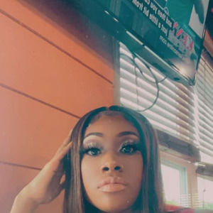 Meet your Posher, Tierra